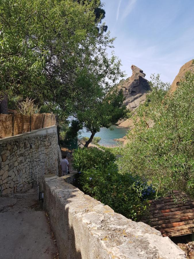 Studio Le Peneque Des Anges La Ciotat Bagian luar foto
