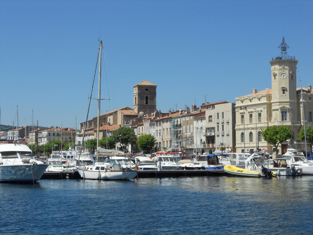 Studio Le Peneque Des Anges La Ciotat Bagian luar foto
