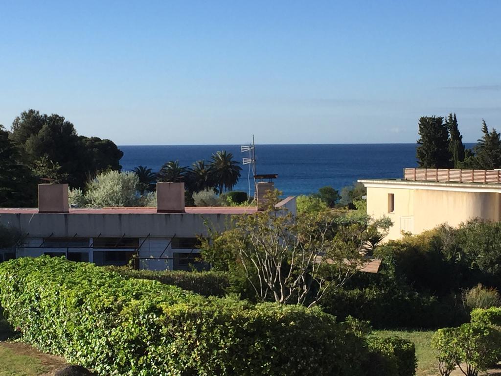 Studio Le Peneque Des Anges La Ciotat Bagian luar foto